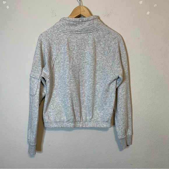 Champion Gray Long Sleeve Sweatshirt Size Small - Picture 4 of 6